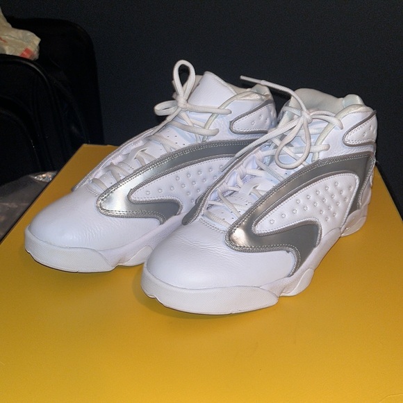 Womens Jordan OG tennis shoes - Picture 5 of 5